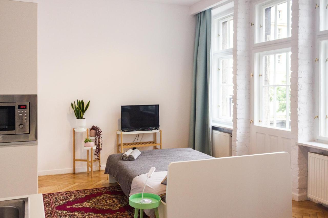 Apartament Przy Woonerfie Lodź Bagian luar foto